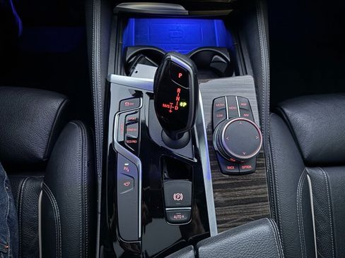 Used 2019 BMW M550i xDrive w/ Premium Package 2 AWD/4WD image 46