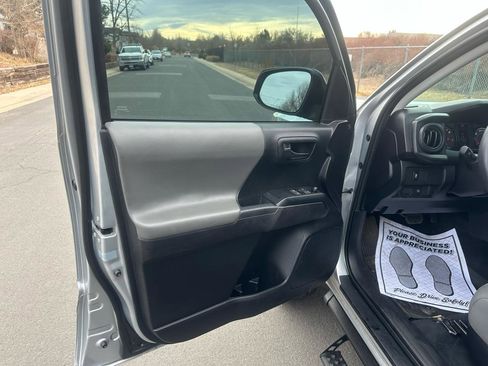 Used 2023 Toyota Tacoma SR AWD/4WD image 21