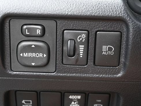 Used 2024 Toyota 4Runner Limited AWD/4WD image 15