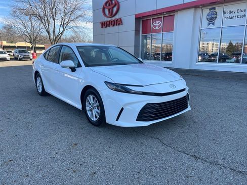 Certified 2025 Toyota Camry LE image 8