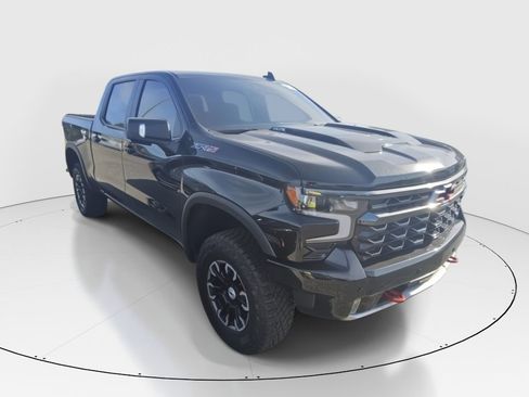 Used 2025 Chevrolet Silverado 1500 ZR2 w/ Technology Package AWD/4WD image 1