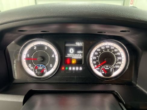 Used 2018 RAM 3500 Tradesman w/ Chrome Appearance Group AWD/4WD image 7