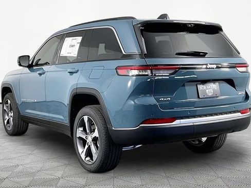 New 2026 Jeep Grand Cherokee Limited w/ Luxury Tech Group II AWD/4WD image 4