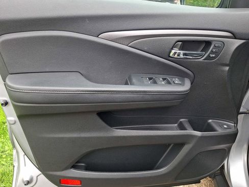 Certified 2023 Honda Ridgeline RTL image 12