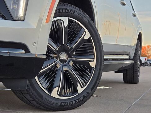 New 2025 Cadillac Escalade IQ Sport 2 image 8