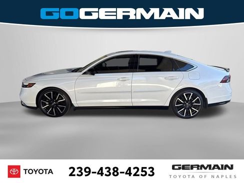 Used 2024 Honda Accord Touring image 2