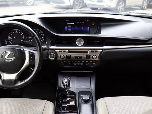 Used 2015 Lexus ES 350 FWD image 32