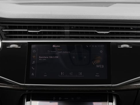 Used 2023 Audi Q7 2.0T Premium Plus AWD/4WD image 19