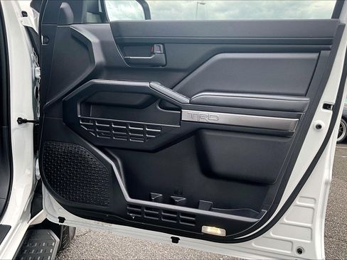 Used 2025 Toyota 4Runner TRD Off-Road image 22