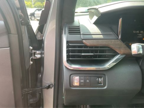 Used 2026 GMC Acadia Denali Ultimate FWD image 13