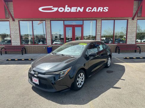 Used 2021 Toyota Corolla LE FWD image 1