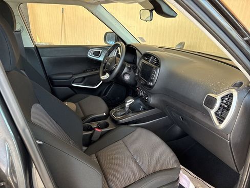 Certified 2024 Kia Soul LX w/ Option Group 015 image 23