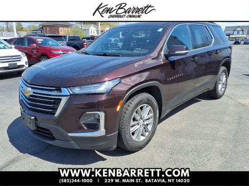 Certified 2023 Chevrolet Traverse LT w/ LPO, Floor Liner Package image 1