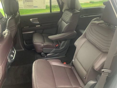 New 2027 Ford Expedition Platinum w/ Platinum Ultimate Package AWD/4WD image 12