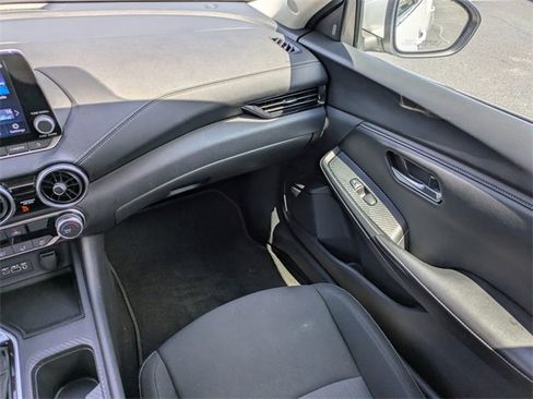 Used 2024 Nissan Sentra SV image 17