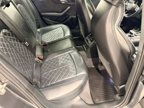 Used 2019 Audi S4 Premium Plus w/ Premium Plus Package AWD/4WD image 35