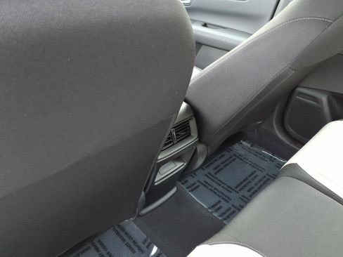 Used 2023 Honda CR-V LX image 6