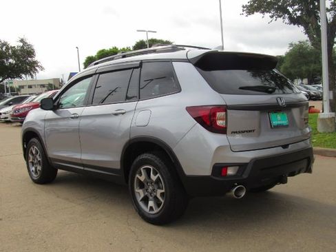 Used 2023 Honda Passport TrailSport image 9