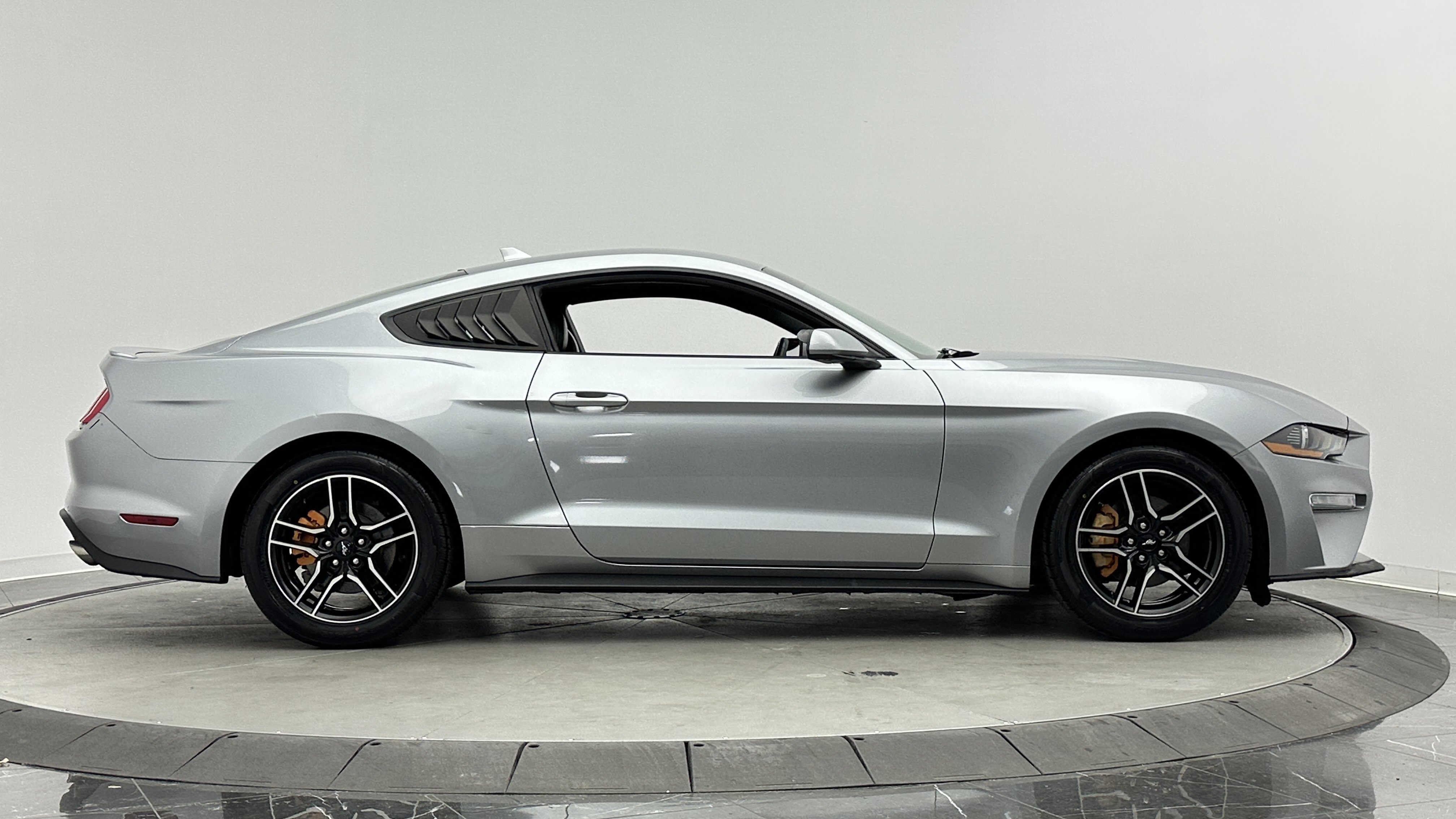 Used 2023 Ford Mustang Premium RWD image 10