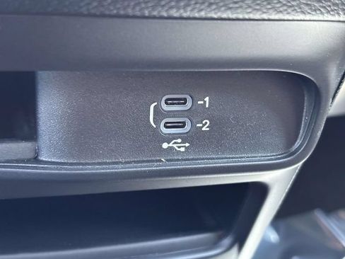 New 2027 Chrysler Pacifica Select FWD image 29