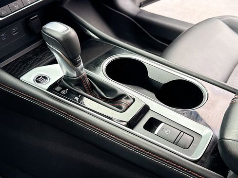 Certified 2023 Nissan Altima 2.5 SR w/ SR Premium Package image 10