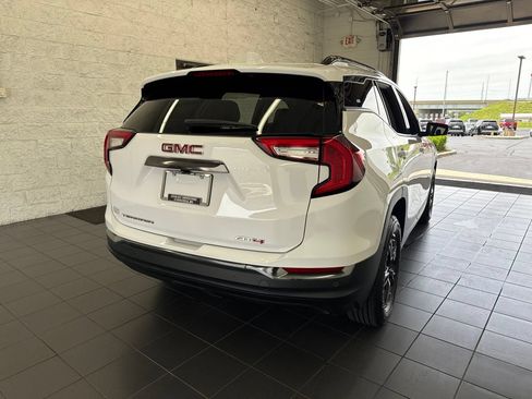Used 2024 GMC Terrain AT4 AWD/4WD image 7