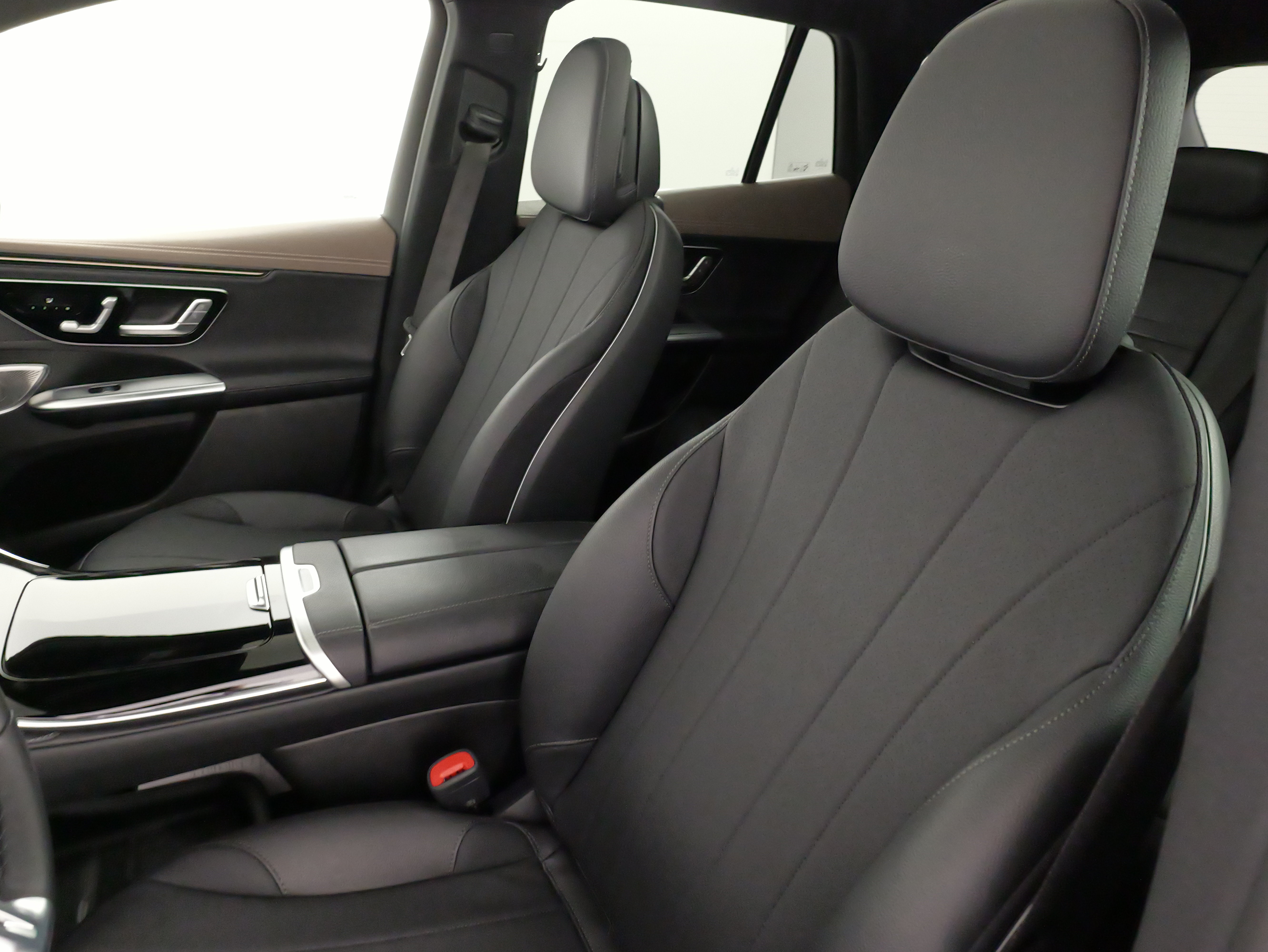 Used 2023 Mercedes-Benz EQE 350+ 4MATIC SUV image 29