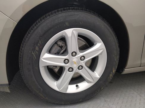 Used 2024 Chevrolet Malibu LS FWD image 31