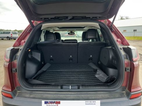 Used 2021 Jeep Cherokee Limited AWD/4WD image 8