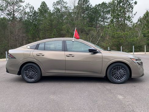 New 2026 Nissan Sentra SV w/ SV Convenience Package image 2