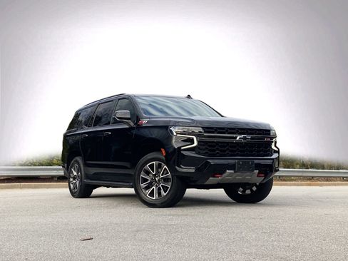 Used 2021 Chevrolet Tahoe Z71 w/ Z71 Signature Package image 2