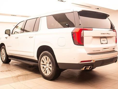 Used 2025 GMC Yukon XL Denali image 8