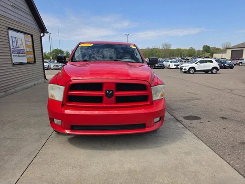 Used 2012 RAM 1500 Express RWD image 3