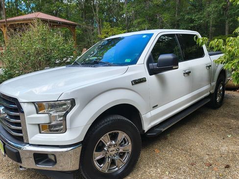 Used 2017 Ford F150 XLT w/ Equipment Group 302A Luxury image 2