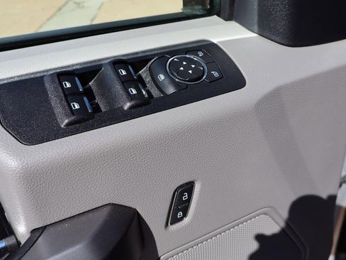 Used 2019 Ford F150 XLT image 10