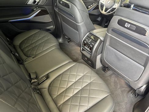Used 2025 BMW X7 xDrive40i AWD/4WD image 30