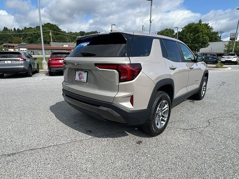 Used 2025 GMC Terrain Elevation AWD/4WD image 4