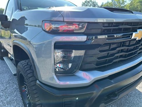 Used 2025 Chevrolet Silverado 2500 W/T AWD/4WD image 2