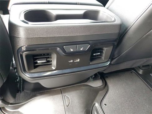 Used 2024 GMC Sierra 2500 AT4 w/ AT4 Premium Plus Package image 16