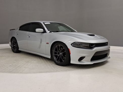 Used 2020 Dodge Charger Scat Pack image 5