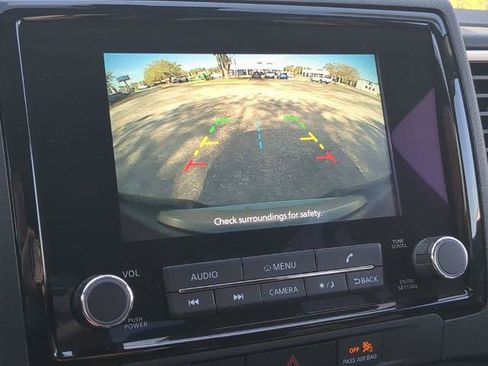 Certified 2024 Nissan Frontier SV w/ Technology Package image 18