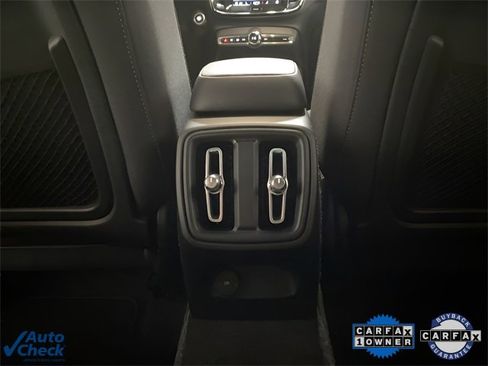 Used 2025 Volvo XC40 B5 Core image 66