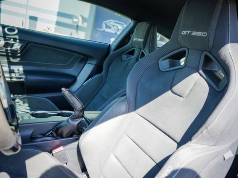 Used 2017 Ford Mustang Shelby GT350 w/ Electronics Package image 19