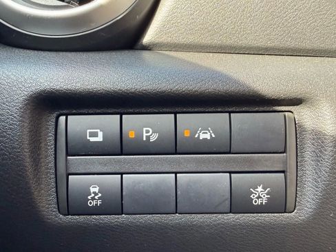 Used 2024 Nissan Versa S w/ S Plus Package image 27