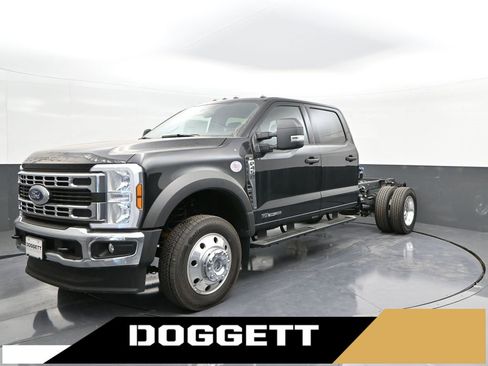 New 2025 Ford F450 XLT w/ XLT Value Package image 1