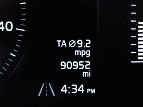 Used 2019 Volvo XC60 T5 Momentum w/ Premium Package image 5