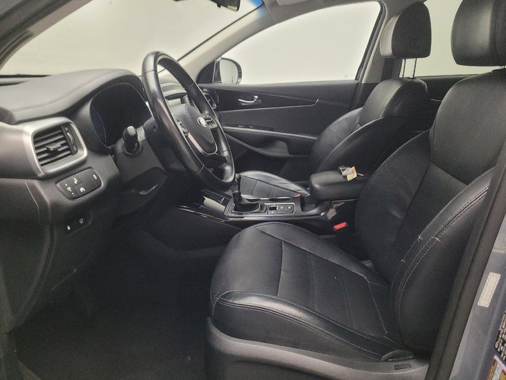 Used 2019 Kia Sorento EX FWD image 17