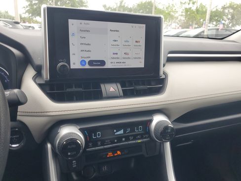 Used 2024 Toyota RAV4 XLE image 27