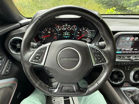 Used 2017 Chevrolet Camaro SS RWD image 21
