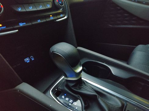 Used 2019 Hyundai Santa Fe SE FWD image 27